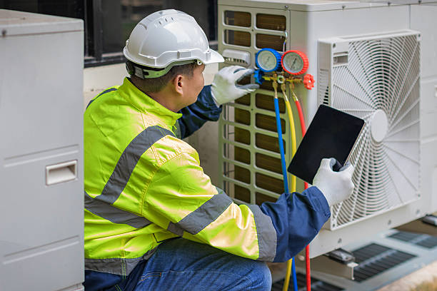 Professional Hvac technician working in Rainbow, CA